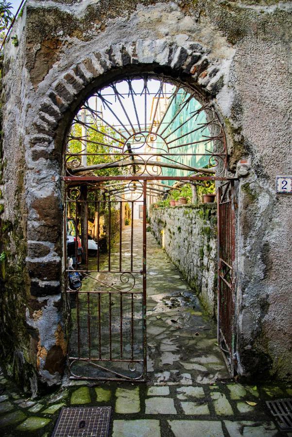 فيلا Mirasole House ماسّا لوبْرينسِ المظهر الخارجي الصورة